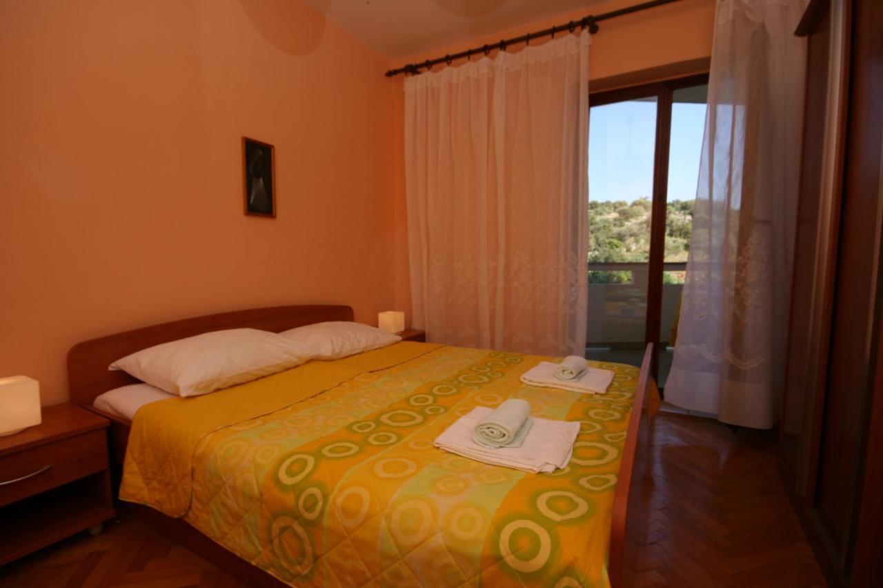 Apartments And Rooms By The Sea Jakisnica, Pag - 4160 Lun  Exterior foto
